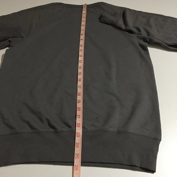 Disney Pride 2022 Pixar Animated Studios Adult XS Gray Sweatshirt - Picture 11 of 11